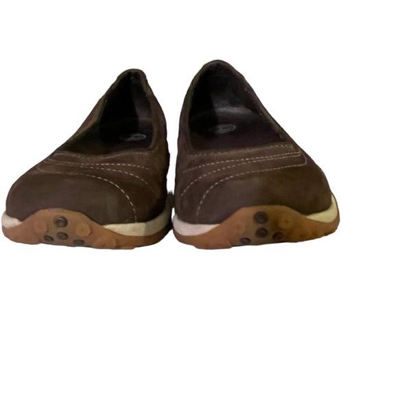 Women’s Timberland Brown Nubuck Leather Slip On Flats: Size8 - Picture 3 of 8